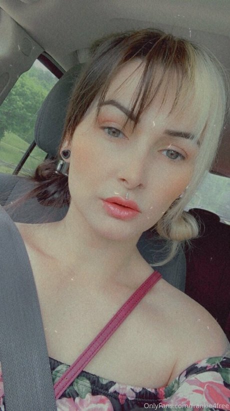 Foto di nudo di fuga di OnlyFans di Frankie4free