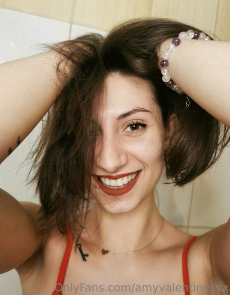 Foto di nudo di fuga di OnlyFans di Amyvalentinexxx