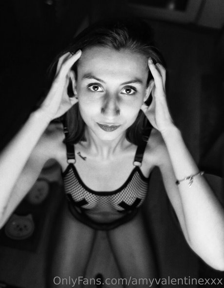 Foto di nudo di fuga di OnlyFans di Amyvalentinexxx
