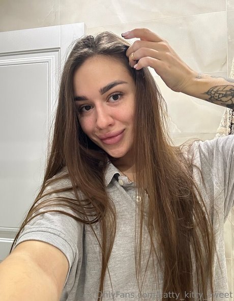 Foto di nudo di fuga di OnlyFans di Kitty Katty