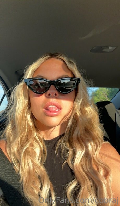Foto di nudo di fuga di OnlyFans di Cobraj