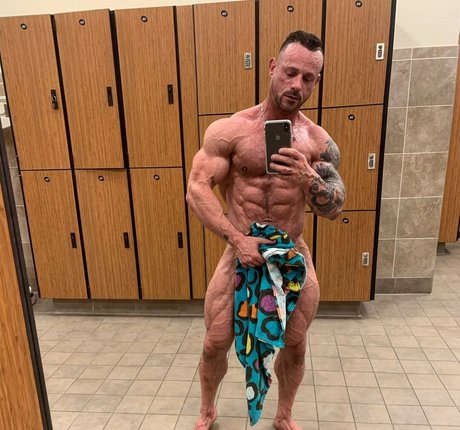 Foto di nudo di fuga di OnlyFans di Flexcash4