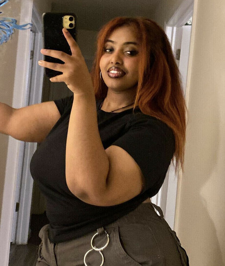 Foto di nudo di fuga di OnlyFans di Keyiwot