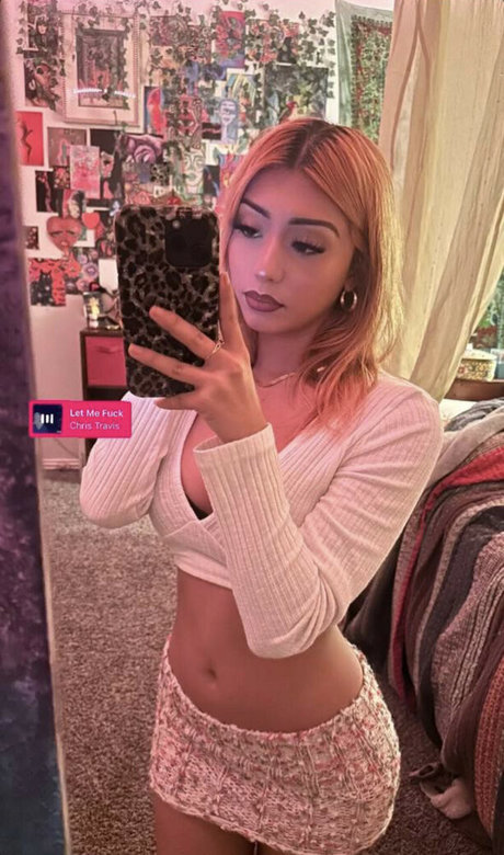 Foto di nudo di fuga di OnlyFans di Tac0g1rl Tac0g1rl27