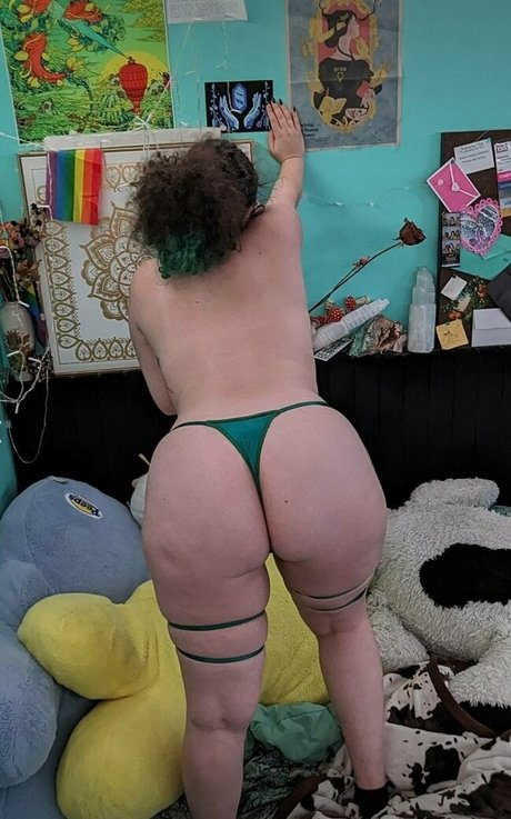 Foto di nudo di fuga di OnlyFans di Crystallovinghomo
