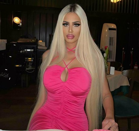 Foto di nudo di fuga di OnlyFans di Andreatsbarbie