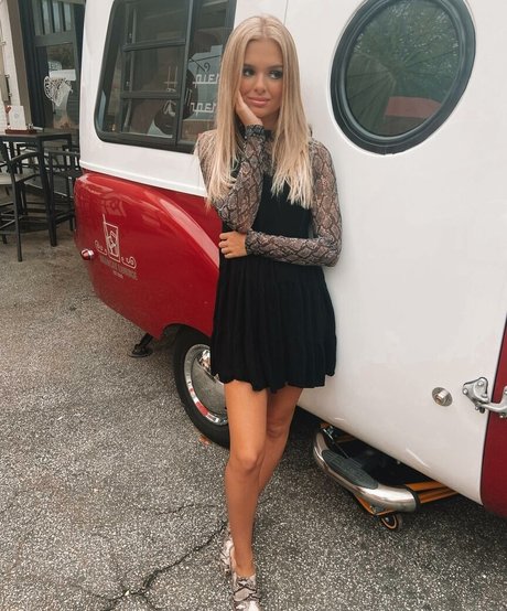 Foto di nudo di fuga di OnlyFans di Abbie Bruney