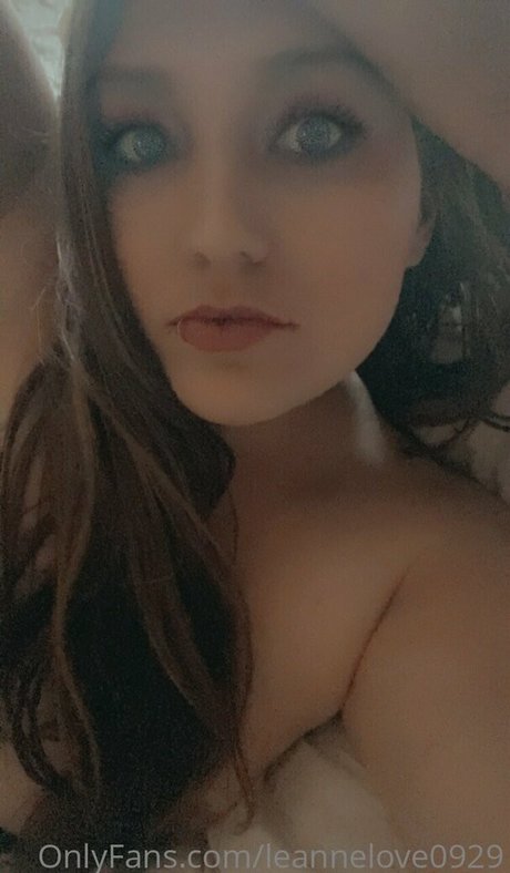 Foto di nudo di fuga di OnlyFans di Leannelove1992