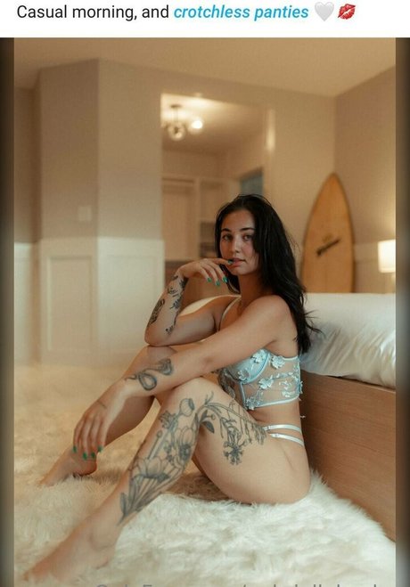 Foto di nudo di fuga di OnlyFans di Gabrille Vincent