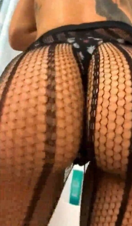 Foto di nudo di fuga di OnlyFans di Lokitastar23