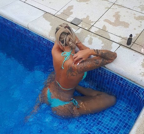 Foto di nudo di fuga di OnlyFans di Thaisa Daher