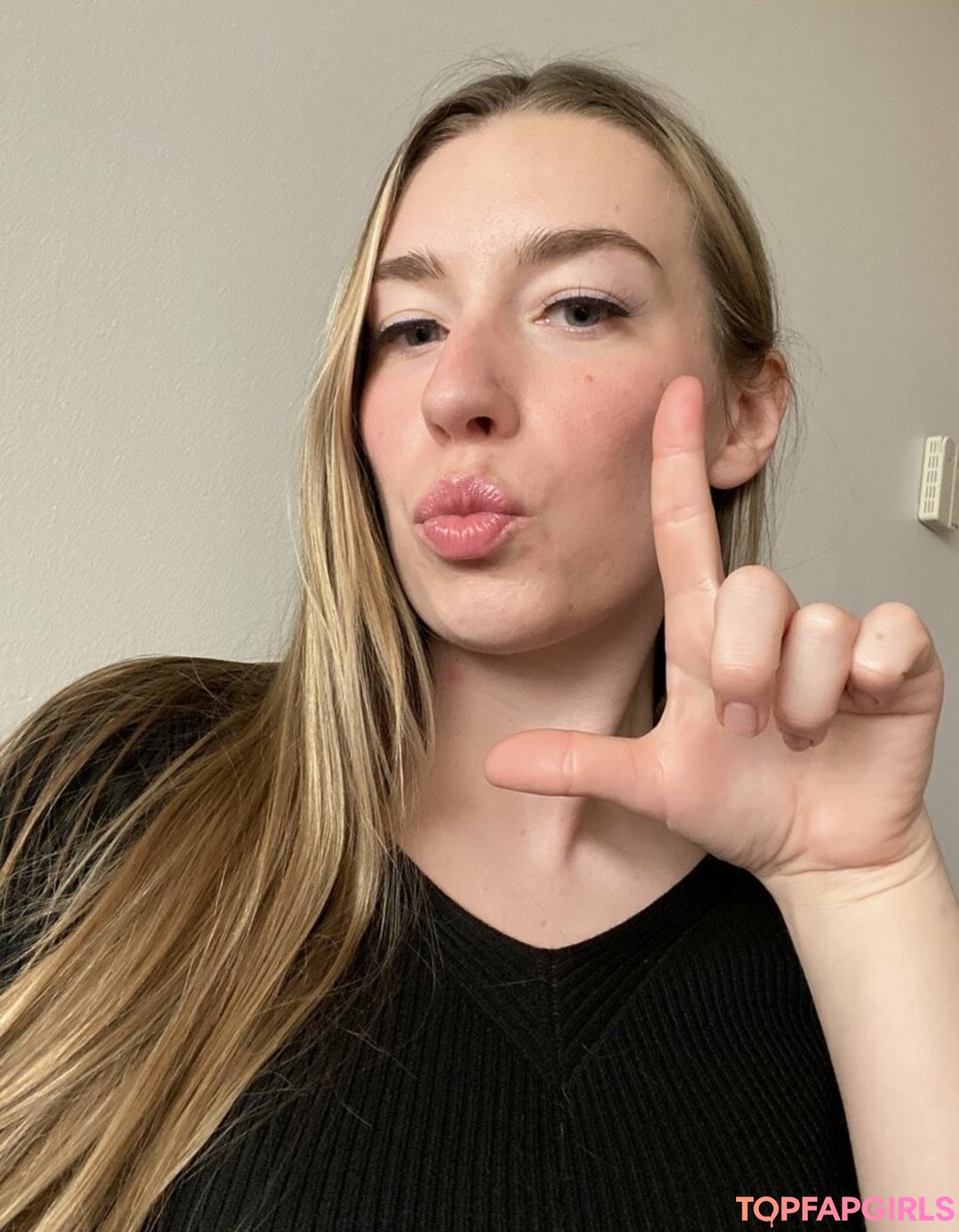 Foto di nudo di fuga di OnlyFans di Goddess Ally Etana #10 Foto di nudo di fuga di OnlyFans di Goddess Ally Etana #10
