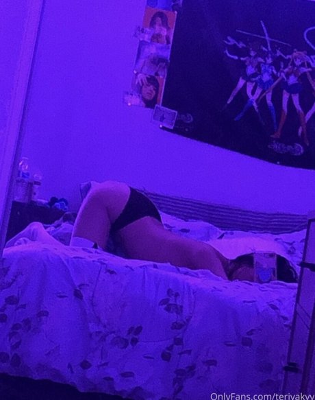 Foto di nudo di fuga di OnlyFans di Vy Tran