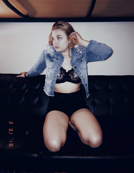 Foto di nudo di fuga di OnlyFans di Ruth Choate