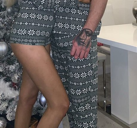 Foto di nudo di fuga di OnlyFans di Faylee Oxenham