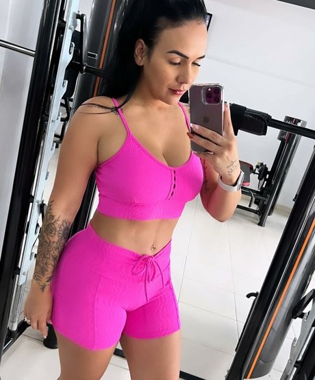 Foto di nudo di fuga di OnlyFans di Mayara Franco