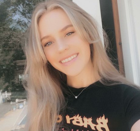 Foto di nudo di fuga di OnlyFans di Alyssa Bryanne