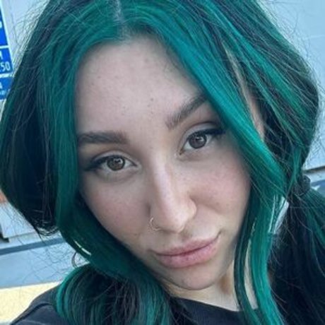 Foto di nudo di fuga di OnlyFans di Mackenzie Marie