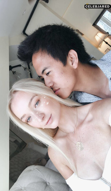 Foto di nudo di fuga di OnlyFans di Zola Bzdek