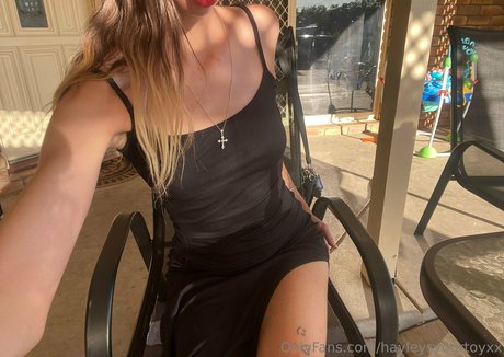 Hayleysyourtoyxx