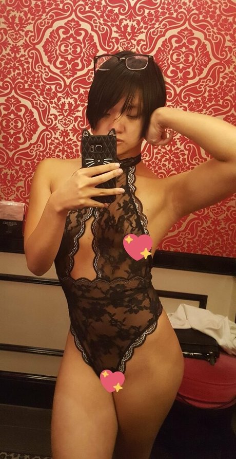 Foto di nudo di fuga di OnlyFans di Yousoromi