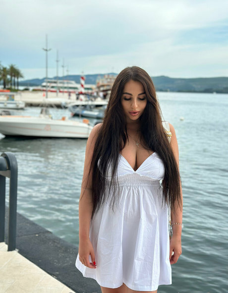 Foto di nudo di fuga di OnlyFans di Miavixenfree