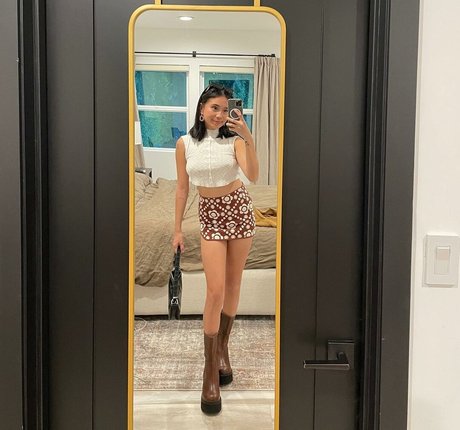 Foto di nudo di fuga di OnlyFans di Niki Zefanya