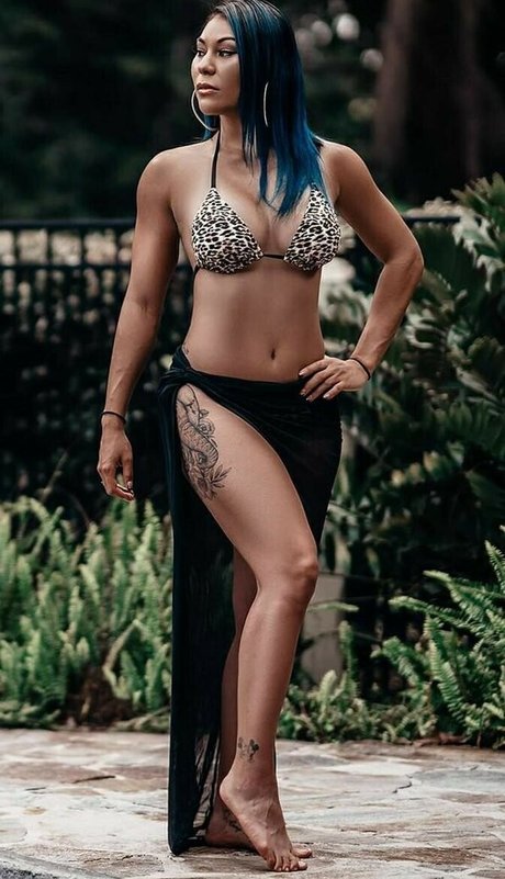 Foto di nudo di fuga di OnlyFans di Mia Yim