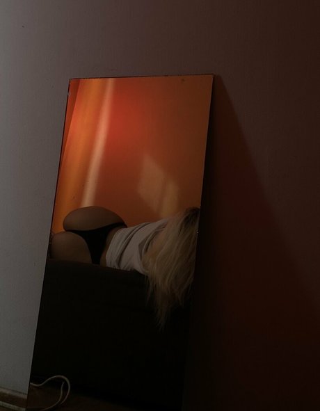 Foto di nudo di fuga di OnlyFans di Justyna Czerwinska
