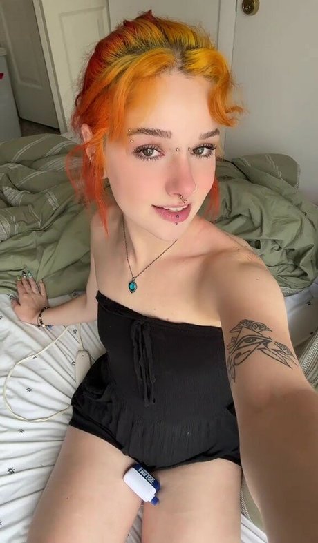 Foto di nudo di fuga di OnlyFans di Pissflavoredlemonade