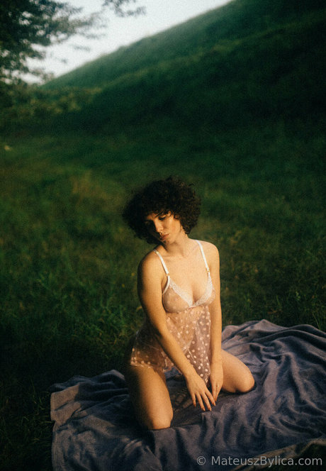 Curlywiktoria