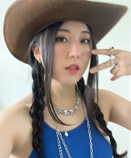 Foto di nudo di fuga di OnlyFans di Jisuartist