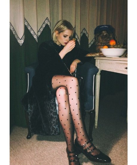 Foto di nudo di fuga di OnlyFans di Lucy Boynton