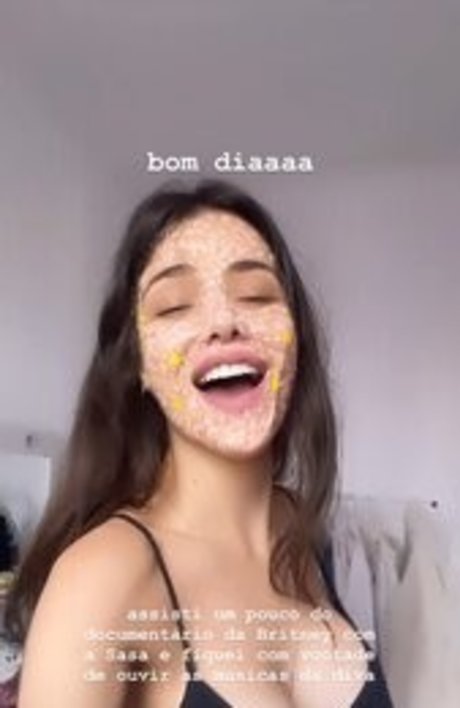 Foto di nudo di fuga di OnlyFans di Vitoria Castro