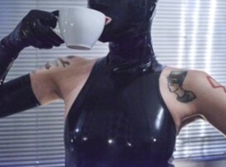 Foto di nudo di fuga di OnlyFans di Cybill Troy