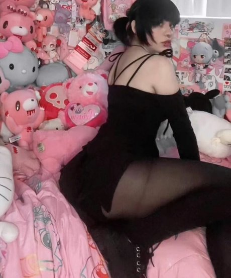 Foto di nudo di fuga di OnlyFans di Kurohalo777