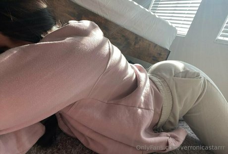 Foto di nudo di fuga di OnlyFans di Veronicastar