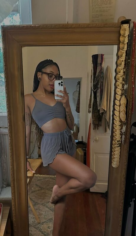 Juice Box Bri