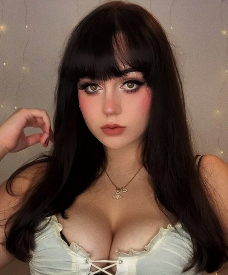 Foto di nudo di fuga di OnlyFans di Lularobs