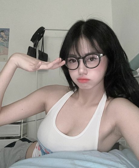 Foto di nudo di fuga di OnlyFans di Yourpeaches