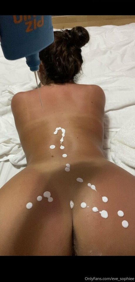 Foto di nudo di fuga di OnlyFans di Eve Sophie