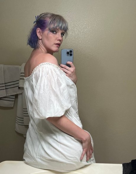 Foto di nudo di fuga di OnlyFans di Bluejay