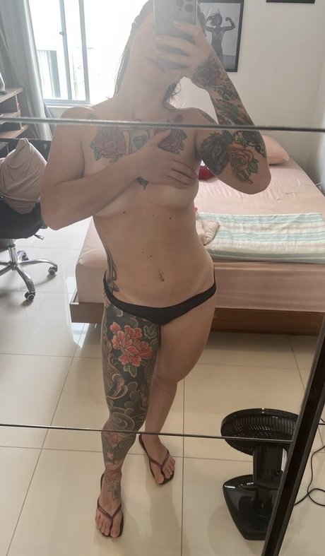 Foto di nudo di fuga di OnlyFans di Karen Sabrina