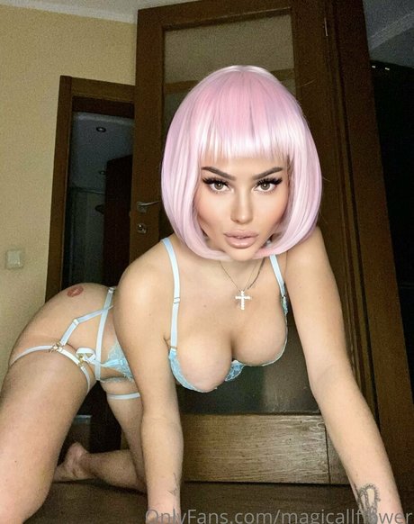 Foto di nudo di fuga di OnlyFans di Magicallflower