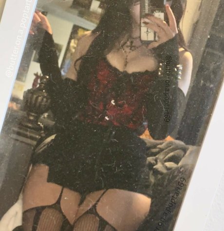 Foto di nudo di fuga di OnlyFans di Butteronapoptart69