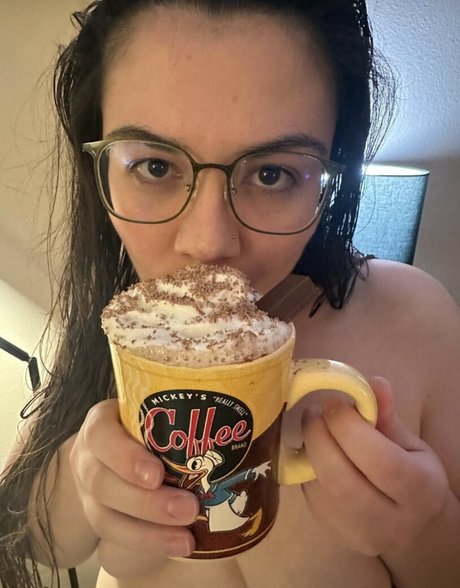Foto di nudo di fuga di OnlyFans di Britbrattv