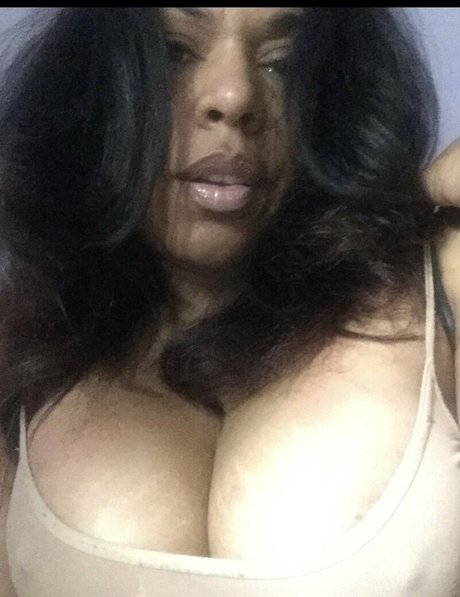 Foto di nudo di fuga di OnlyFans di Jusagirlcheri
