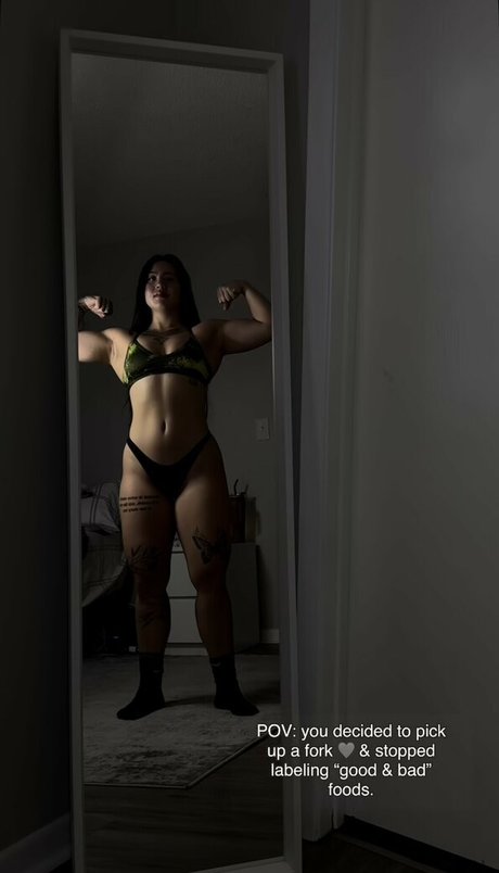 Foto di nudo di fuga di OnlyFans di Layla Zinser