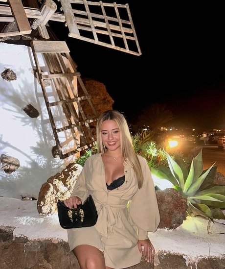 Foto di nudo di fuga di OnlyFans di Aricedress