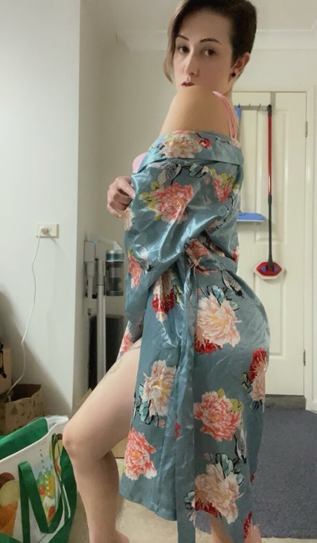 Foto di nudo di fuga di OnlyFans di Littlesin16